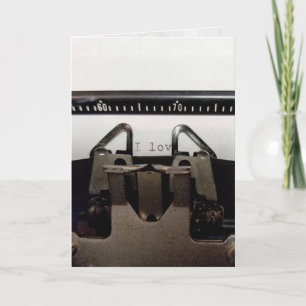 Cartão love message on retro typewriter