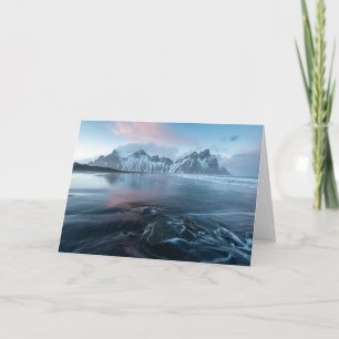 Cartão Luz incrível na Islândia Stokksnes, Vestrahorn