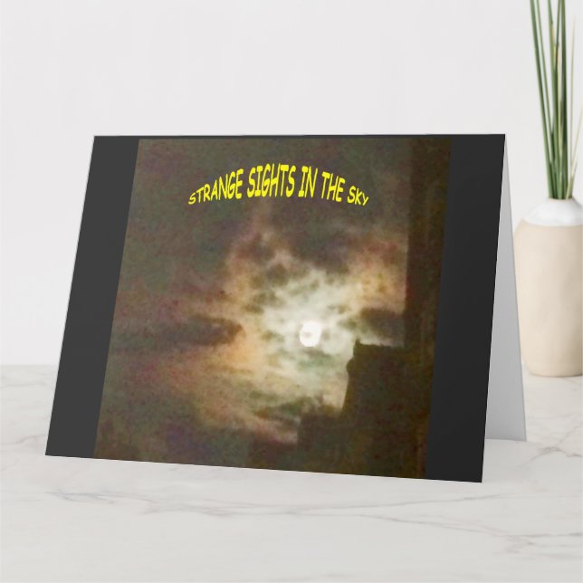 Cartão Luzes estranhas no céu (Frente)