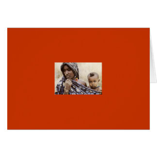 Cartão Mãe africana com Nose Ring e Bebê