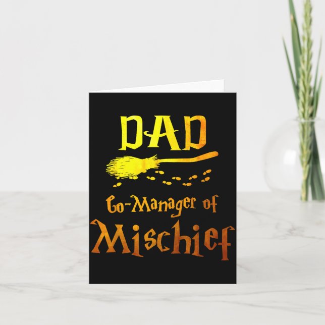 Cartão Magical Dad, Manager Of Mischief Birthday Family M (Frente)