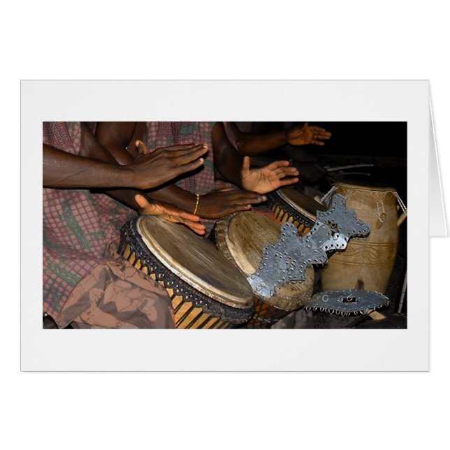 Cartão Mãos aos corações dos cilindros ao deus (Frente Horizontal)