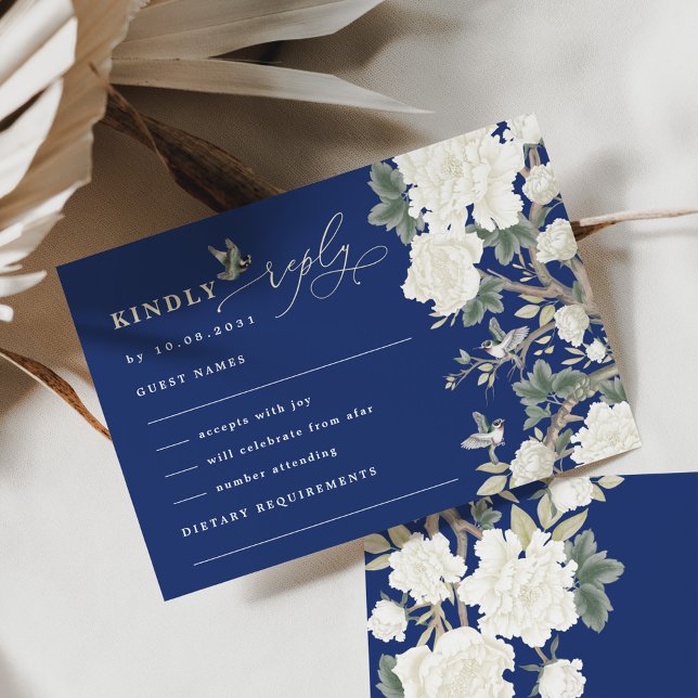 Cartão Marinho Blue Chinoiserie Bird Peony Casamento RSVP (Criador carregado)