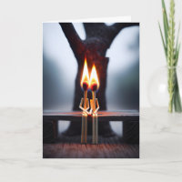 Matchstics de aniversário em incêndio