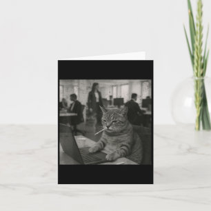 Cartão Meme de Gato Engraçado Fumando Cigarro no Trabalho