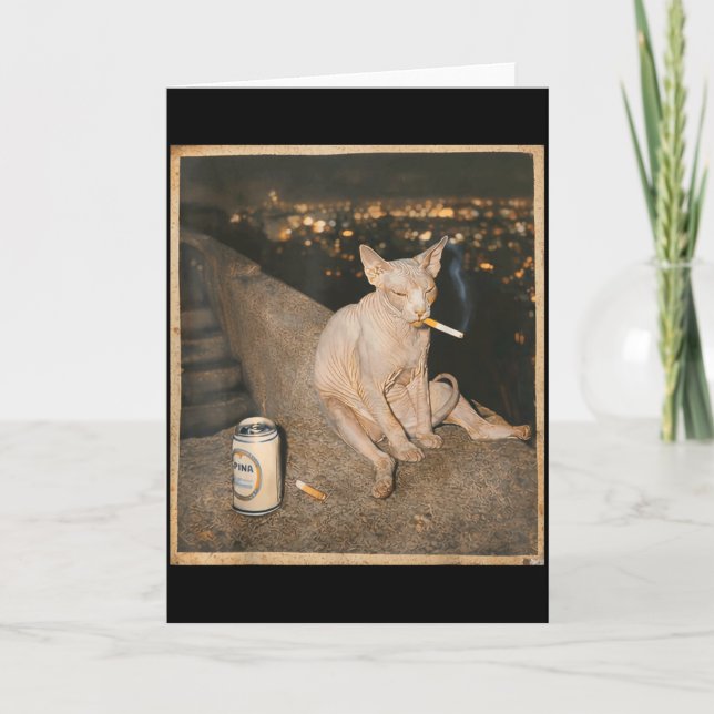 Cartão Meme de Gato Sphynx Fumando Funny Cat Fumando Ciga (Frente)