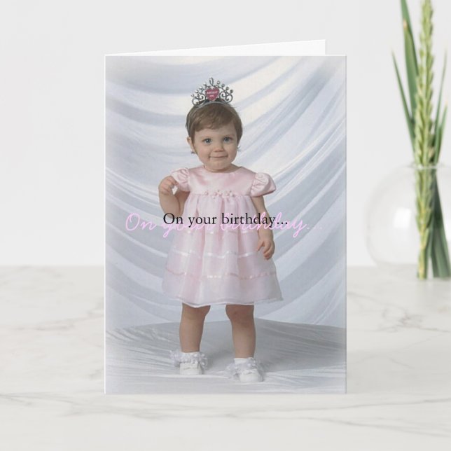 Cartão Menina do aniversário (Frente)