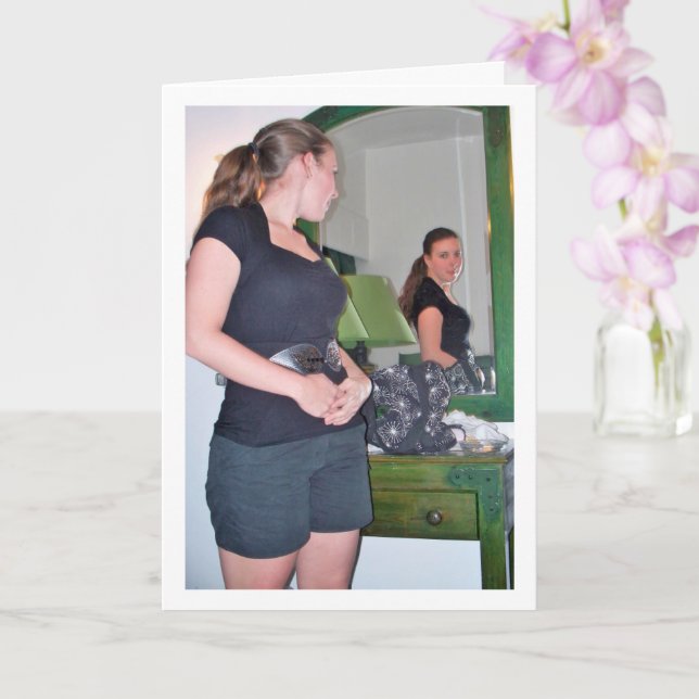 Cartão Menina olhando em retrato de espelho (Orquídea)