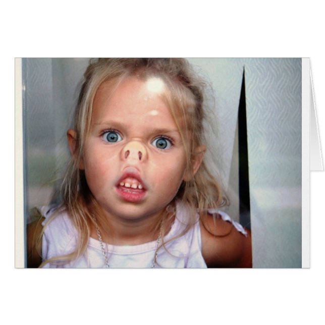 Cartão Menina pressionando o nariz contra a janela (Frente Horizontal)