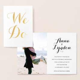 Cartão Metalizado Chic Flourish | Foto de casamento Dourada