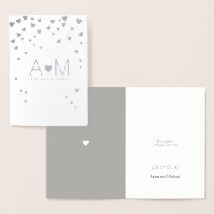 Cartão Metalizado corações da folha de prata/casamento monogrammed