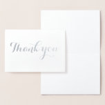 Cartão Metalizado Obrigado Simples Vazio Elegante Trendy White<br><div class="desc">Simples, moderno, elegante cartões de agradecimentos em cartão prateado. Adicione suas próprias mensagens nos lados do vazio como você gosta de personalizar se quiser. Excelente para quaisquer ocasiões especiais como casamentos, aniversários, aniversário etc.</div>
