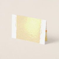 Padrão têxtil com laranja vibrante e dourado