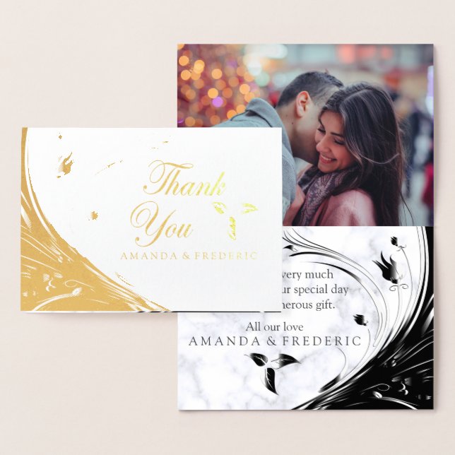 Cartão Metalizado Silhueta Negra Elegante Moderna no Mármore Branco (Exibição)