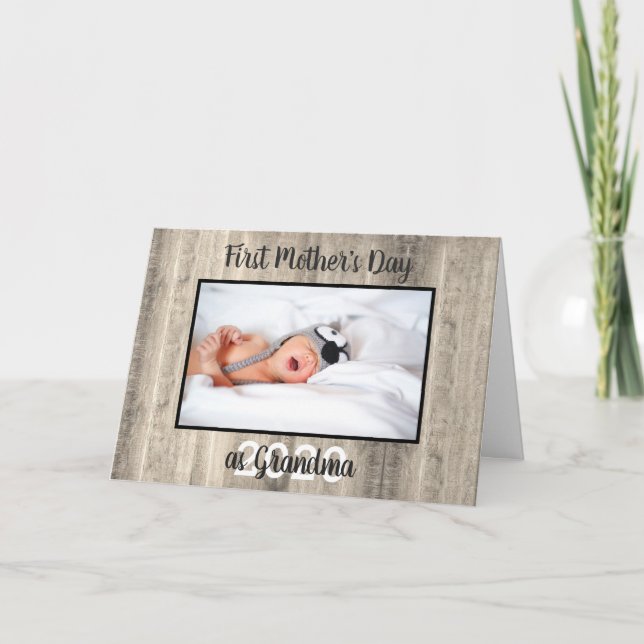 Cartão Modern First Mother's Day as Grandma Photo Wood (Frente)