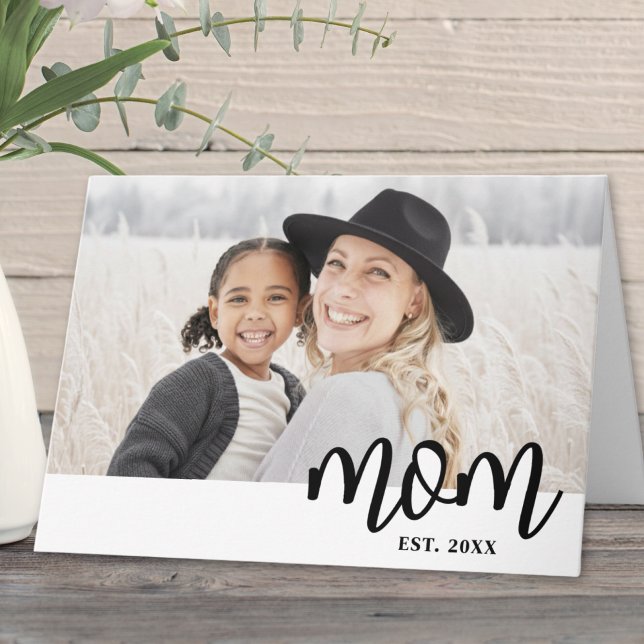 Cartão Mom Simple Script Photo Mother's Day (Mom Simple Script Photo Mother's Day Card)