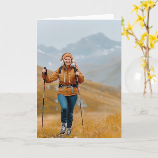 Cartão Montanha caminhada no outono (Flor Amarela)