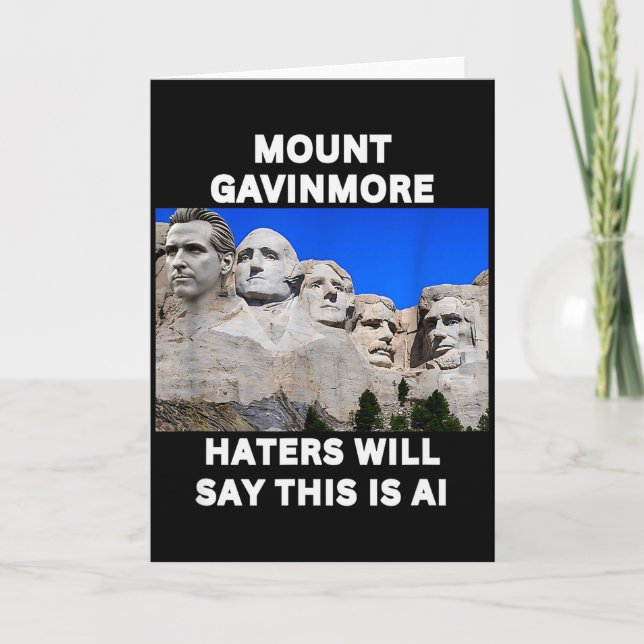 Cartão Mount Gavinmore Funny Gavin Newsom Trolling Trump  (Frente)