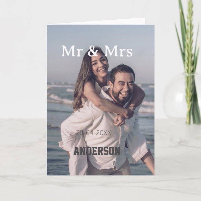 Cartão Mr & Mrs add family name photo date wedding family (Frente)