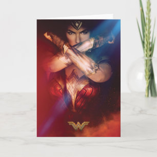 Cartão Mulher Maravilha Bloqueando com Pulseiras