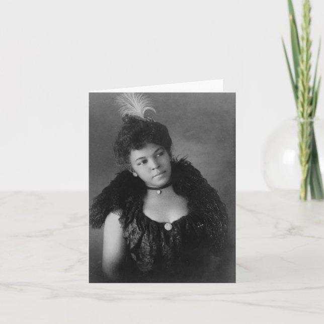 Cartão Mulher Negra com Colar de Coração (Frente)