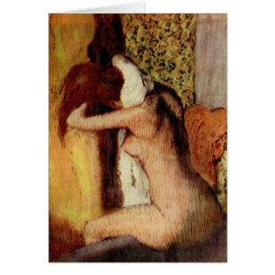 Cartão Mulher que seca seu pescoço