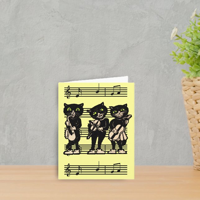 Cartão Musical Black Cats Note Card (Three black cat musicians playing instruments on sheet of music on bright yellow notecards.)