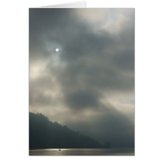 Cartão Mygrave Stormy Skies perto do lago