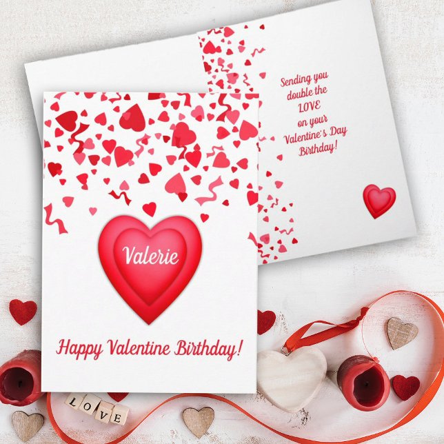Cartão Namorados Aniversário Vermelho Conflito Corações S (Personalize this Happy Valentine Birthday card with fun confetti and modern heart design.
)