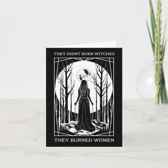 Cartão Não queimaram bruxas que queimaram mulheres bruxas (Frente)