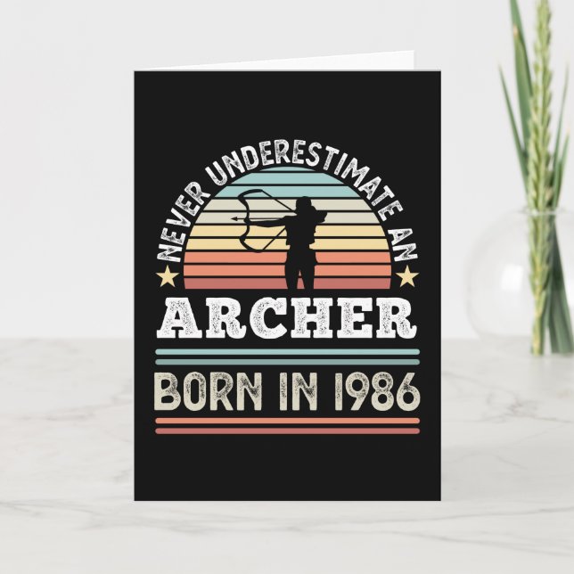 Cartão Nascer Archer 1986 - Arranjo para aniversário de 4 (Frente)