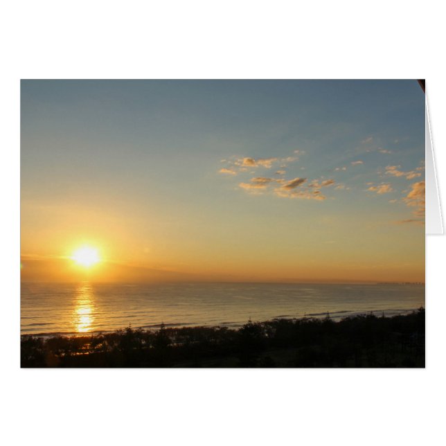 Cartão Nascer do sol na praia larga (Frente Horizontal)