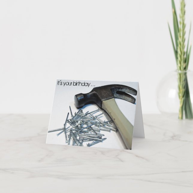 Cartão Notecard de aniversário Hammered & Nail (Frente)