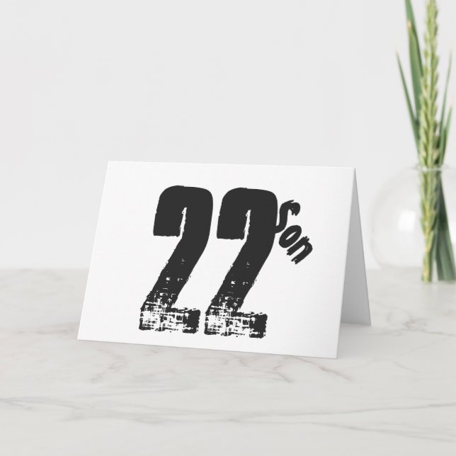 Cartão O 22º aniversário do filho, branco e preto. (Frente)