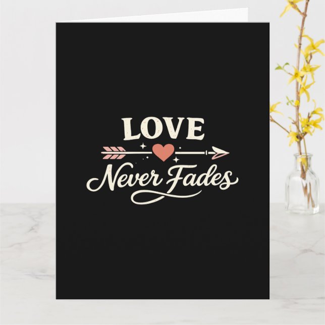 Cartão O Amor Nunca Desvanece Par de Camisetas Combinando (Flor Amarela)