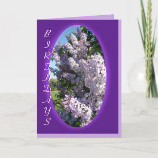 Cartão O aniversário oval roxo do Lilac personaliza toda