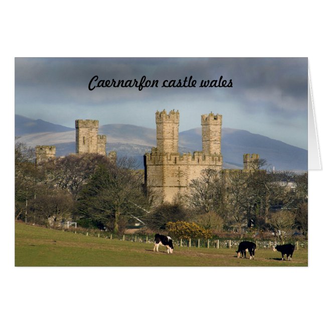 Cartão O castelo Caernarfon anda. (Frente Horizontal)