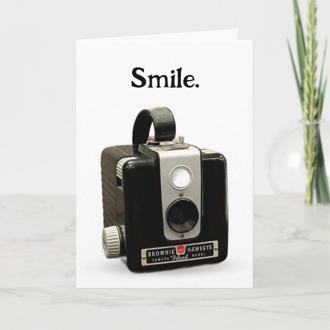 Cartão Obtenção de uma câmera retrô de aniversário de hum (Frente)