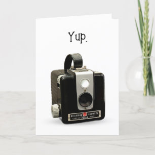 Cartão Obtenção de uma câmera retrô de aniversário de hum