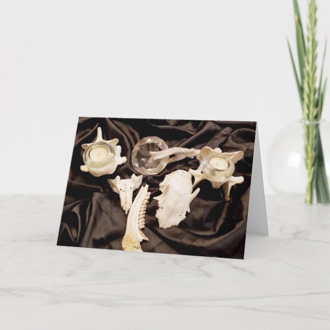 Cartão Ossos e Velas de Animais em Satanás Negra (Frente)