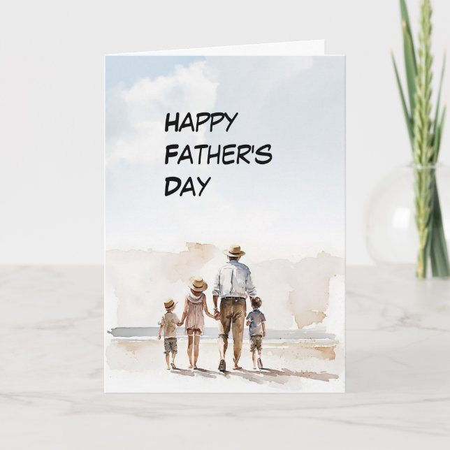 Cartão Pai com 3 crianças caminhando em um Dia de os pais (Frente)