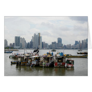 Cartão Panamá City Skyline Com Barcos De Pesca