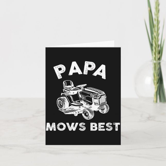 Cartão Papa Mows Funny Lawn Mower Father's Day Grandpa  (Frente)