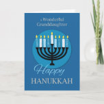 Cartão Para a neta Hanukkah Menorah no Azul Negro<br><div class="desc">Este cartão é feito especialmente para sua neta para que você possa cumprimentá-la quando as férias de Chanucá chegarem finalmente. Então,  já agora,  você deveria encomendar sua cópia deste cartão para dar a ela.</div>