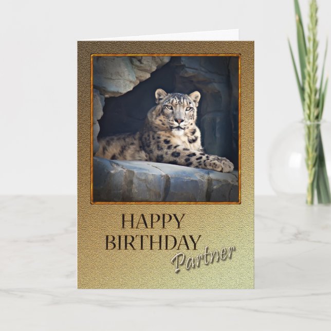 Cartão Para Parceiro Aniversário com um leopardo de neve (Frente)