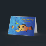 Cartão Para Poppi Funny Birthday Anglerfish Baitday<br><div class="desc">Cartão de aniversário de papel para Poppi,  vovô. Engraçado ilustração de um Anglerfish se preparando para comer um pouco de bolo de aniversário. Cartão de aniversário engraçado com Feliz Dia de Natal! no cobrir. Imagem e direitos de autor © Shoaff Ballanger Studios.</div>