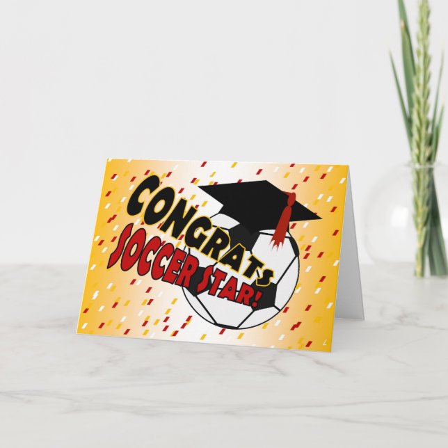 Cartão Parabéns de graduação para uma estrela de futebol (Frente)