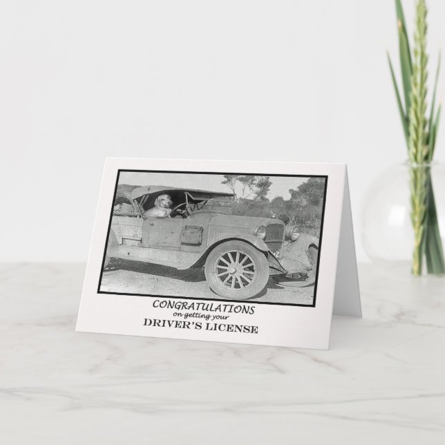 Cartão Parabéns que recebem carteira de motorista, carro  (Frente)