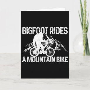 Cartão Pé Grande Anda De Bicicleta De Montanha Engraçado 