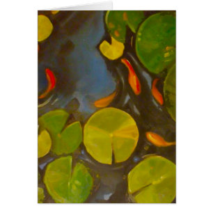 Cartão Pequeno peixe-dourado Koi em Pond com Lily Pads
